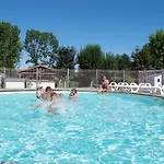 Campsite Val De Boutonne Saint-Jean-d'Angely