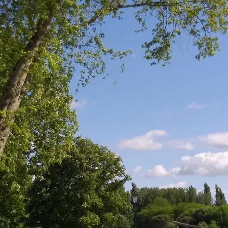 Parque de Campismo Val De Boutonne Saint-Jean-dʼAngély