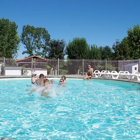 Parque de Campismo Val De Boutonne Saint-Jean-dʼAngély