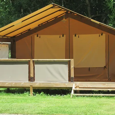 Camping Val De Boutonne Saint-Jean-dʼAngély